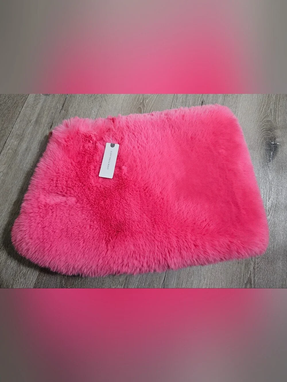 NWT Anthropologie Maeve Faux Fur Hot Pink Barbiecore Stole